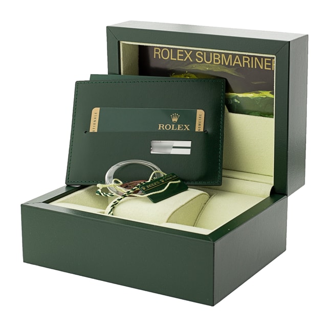 Rolex Submariner 16610 Image 4